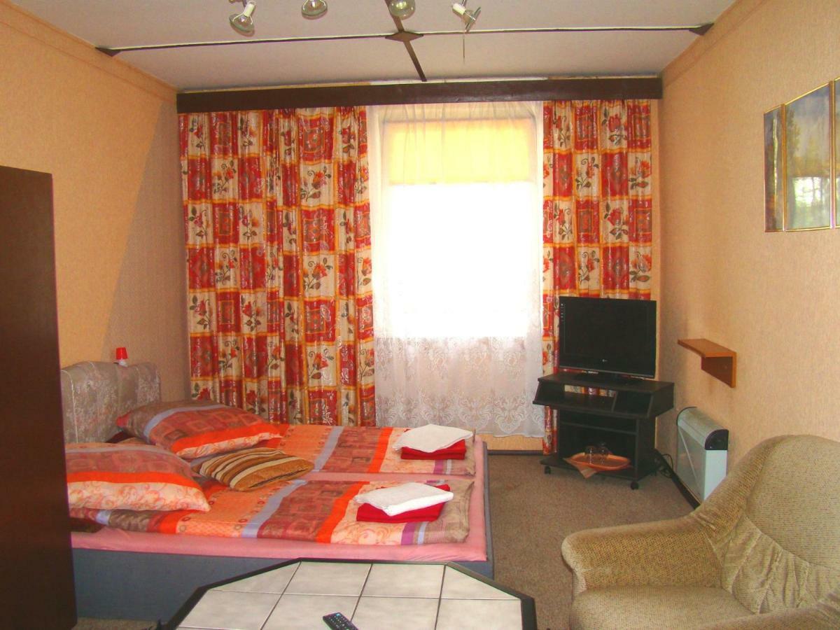 Hotel Osrodek Wypoczynkowy Oaza Kuznica Zbaska Exterior foto