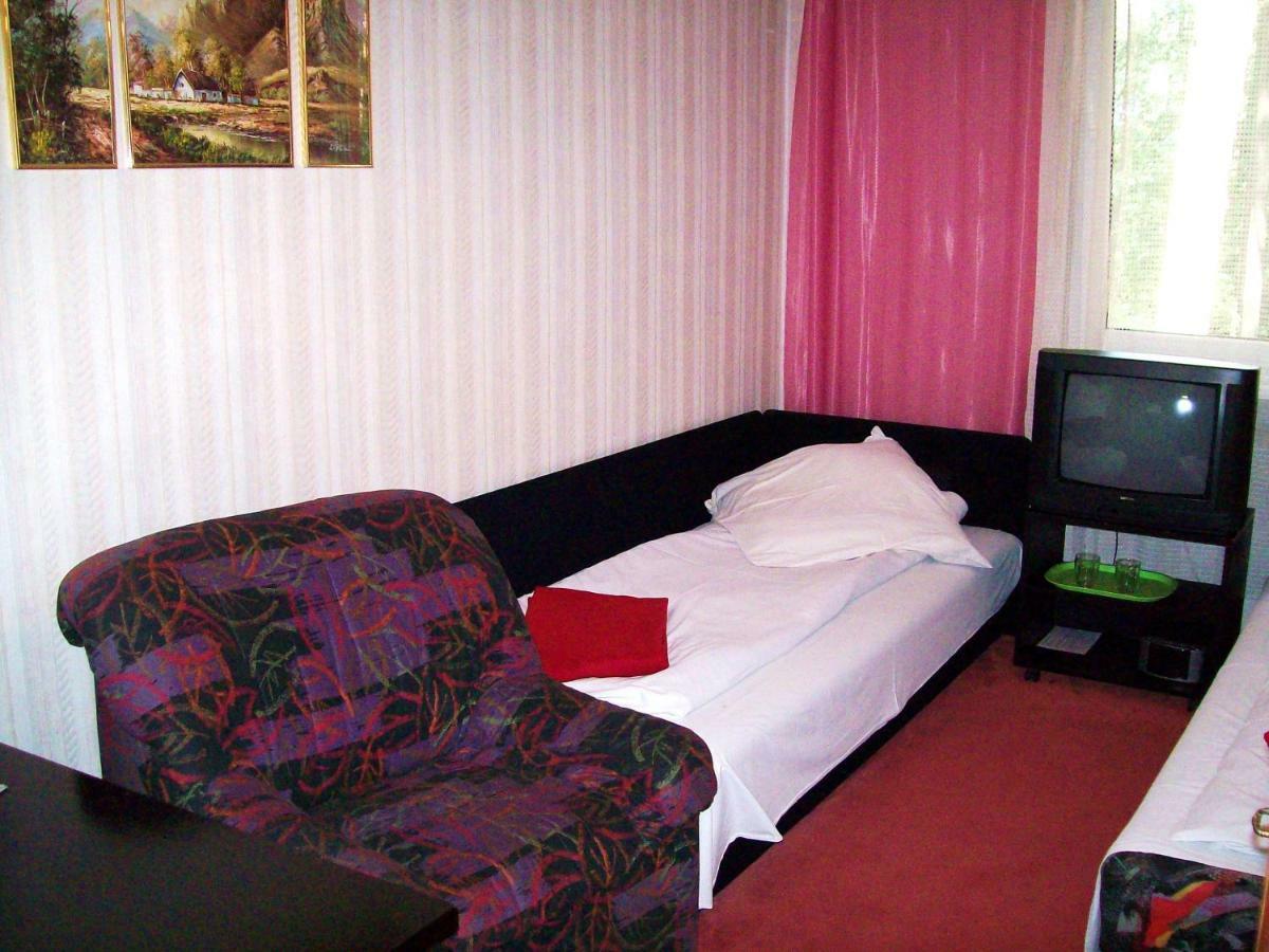 Hotel Osrodek Wypoczynkowy Oaza Kuznica Zbaska Exterior foto